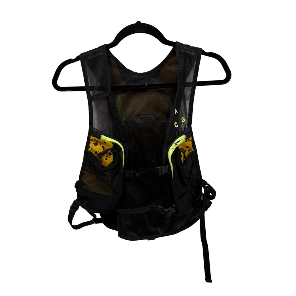 Nike ACG Running Hydration Vest Black Yellow Splatter NRLB0912SM Size S/M